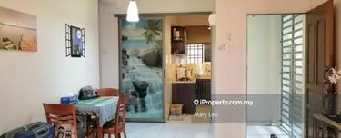 Nicely renovated superb condition and corner unit 1