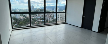B/U 836 sqft Sea view mid-high floor original condition nr Georgetown 1
