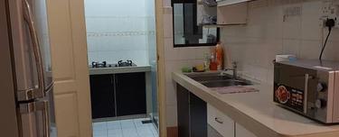 Walking dist. to Bandar Utama MRT station / One Utama /One World Hotel 1