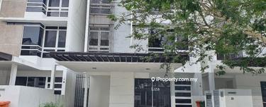 2.5 Storey Hyperlink Terrace House Duta Villa Presint 14 Putrajaya  1