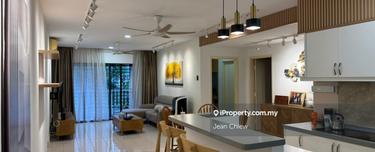 Modern interior design pool facing unit in Sri Putramas 1
