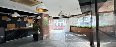 Corner 1st Floor Renovated Shop Office for Rent Bdr Puteri Puchong  1