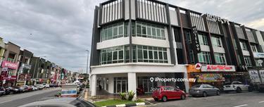 Sri Petaling 3 storey 1