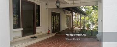 Beautiful 3-Sty Bungalow House With Private Lift 1