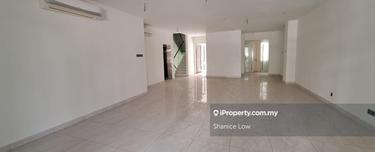 Seri Puteri Hills Town Villa Bandar Puteri Lower unit 4273sf for Sale 1