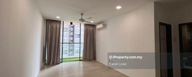 Lakefront Residence Specialist with Many units on Hand 1