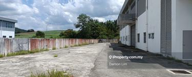 Semi-D factory for Rent 1