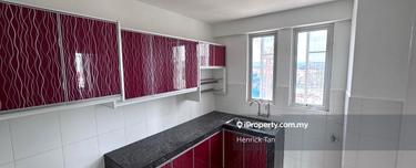 Facing Lakeview, 1362 sqft, Corner unit, 2 car park, 100% Loan 1