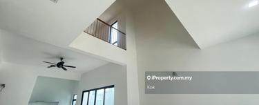 3.5 storey unit with private lift 1