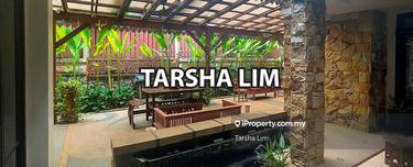 Lovely home with tropical garden and koi pond with 24 hours security 1