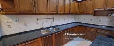 Parkville renovated lower unit to let, easy access, near amenities 1