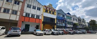 Pinggiran Putra Commercial Centre Equine Park Seri Kembangan 1