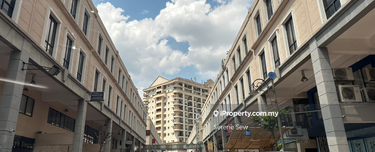 Choice Damas Shop Office For Sale 1