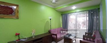 Fully renovated 6 bedroom 5 bathroom 2 storey next to Taman Rakyat 1