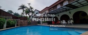Tastefully Built and Fully Renovated 2-Storey Freehold Bungalow 1
