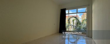 Nice Condition Freehold Apartment For Sell 1