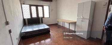 Taman Pelangi/ 2 Storey Teres/ Partial Furnished/ Original Condition  1
