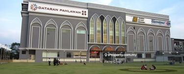 Dataran Pahlawan 1