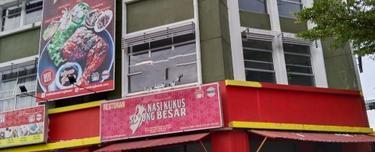 Freehold Corner (Facing main road) 3 storey shop for Sale in Shah Alam 1
