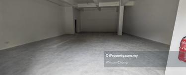 The zen shoplot middle location corner lot 1