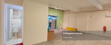 Shop Office / Warehouse For Rent in Kota Damansara 1