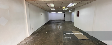 Mainland frontage, Ground & Mezzanine floor for rent 1