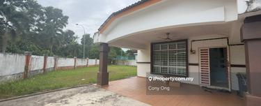 Nusa indah,near Tuas secondlink,double storey corner lot 1