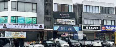 Great traffic area with ample parking spaces 1