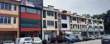 3 Storey Shop. Selling Below Market Price. Negotiable. 1