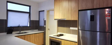 Lakeville For Sell,Fully Furnished,2cp, Nice Unblock View,Big Balcony 1