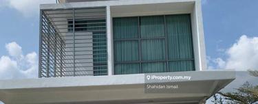 Spacious Family Bungalow 4 Sale in Kota Seriemas: Safe & Serene Living 1