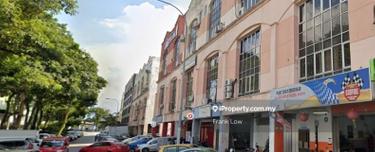 Shop office with lift 1