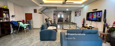 Newly Renovated & Extended with approval, less than 5 years 1