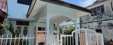 Good buy - Double Storey Terrace Corner with a Garden, Balik Pulau 1