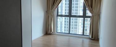 Tower 4 unit facing the lake  1