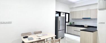 Executive Rental : Spacious 3 Bed Corner Unit at Parc 3 with 2 Parking 1