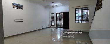Good location. Bk9, very convenient places 1