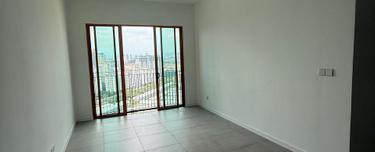 Low Density, 5 min walk to LRT 1