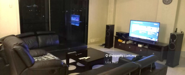 Renovated, Well-Maintained Condominium Section 17 PJ 1