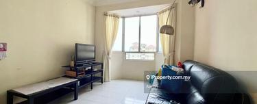 Kingfisher 850sf Fully Furnished Pool View Well Maintained @ Jelutong 1