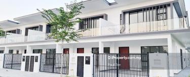 Double Storey New unit for rent Permas Jaya 1