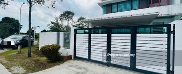 Facing parking Bandar Bukit Raja 2sty corner extended below market200k 1