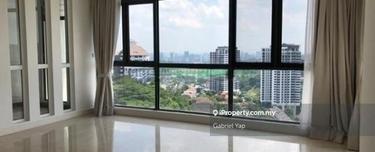 Exclusive & Private Corner Unit in A Luxury Residence w Calming View 1