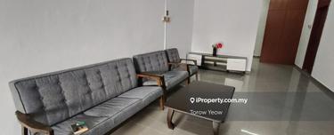 Ulu tiram single storey rent with big big land  1
