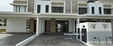 Brand new unit with partly furnished with beautiful landscape 1