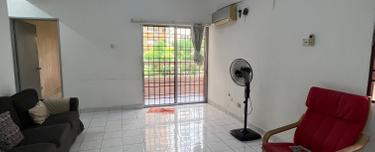 Corner unit, living hall have extra small window  1