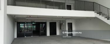 Emhub Kota Damansara Warehouse & Office for Rent 1