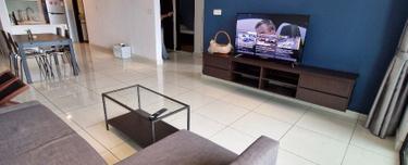 Fully furnished 2 rooms 2baths 2 cover carparks rm820k 1