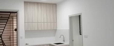 Low Floor Freehold 1