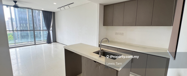 Full KLCC view unit for sell in very good price 1